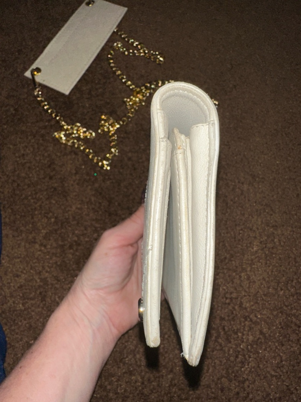 CHANEL Oatmeal white family shade. Quilted CC Logo Wallet - Picture 10 of 16